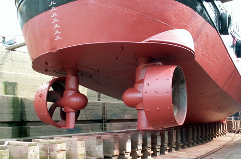 zeebrugge_imo_8915483_propellors_13-sept-2005 foto_alf_van_beem_public_domain.jpg